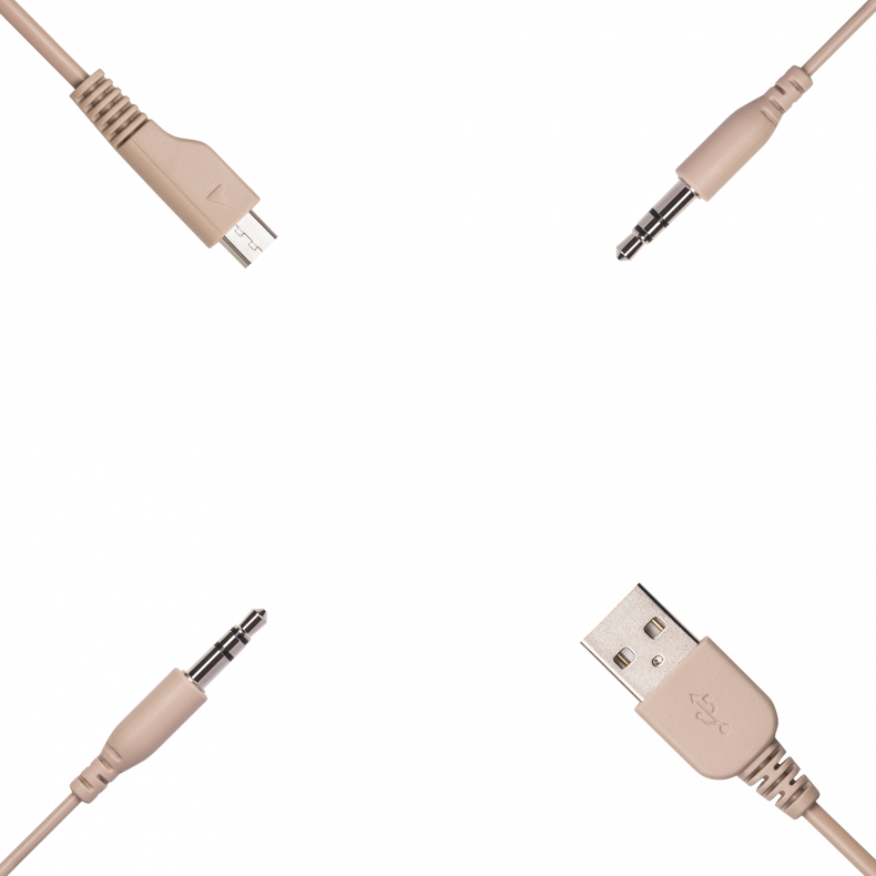 Accessoires: USB- Kabel, 3.5 mm Jack Kabel